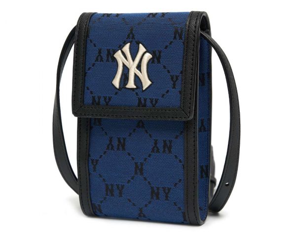 Túi Đeo Chéo MLB Mini Monogram Diamond Jacquard Cell Phone Cross Bag NY Yankees 3ACRH011N-50BLD