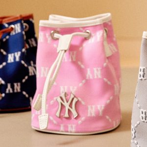 Túi Đeo Chéo MLB Monogram Diamond Jacquard Mini Bucket Bag New York Yankees Pink 3ABMS022N-50PKS