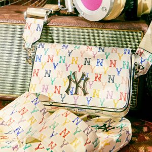 Túi MLB Monogram Rainbow Hoodie Bag New York Yankees 32BGPC111-50I
