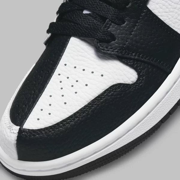 Giày Nike Wmns Air Jordan 1 Low SE 'Homage' DR0502-101