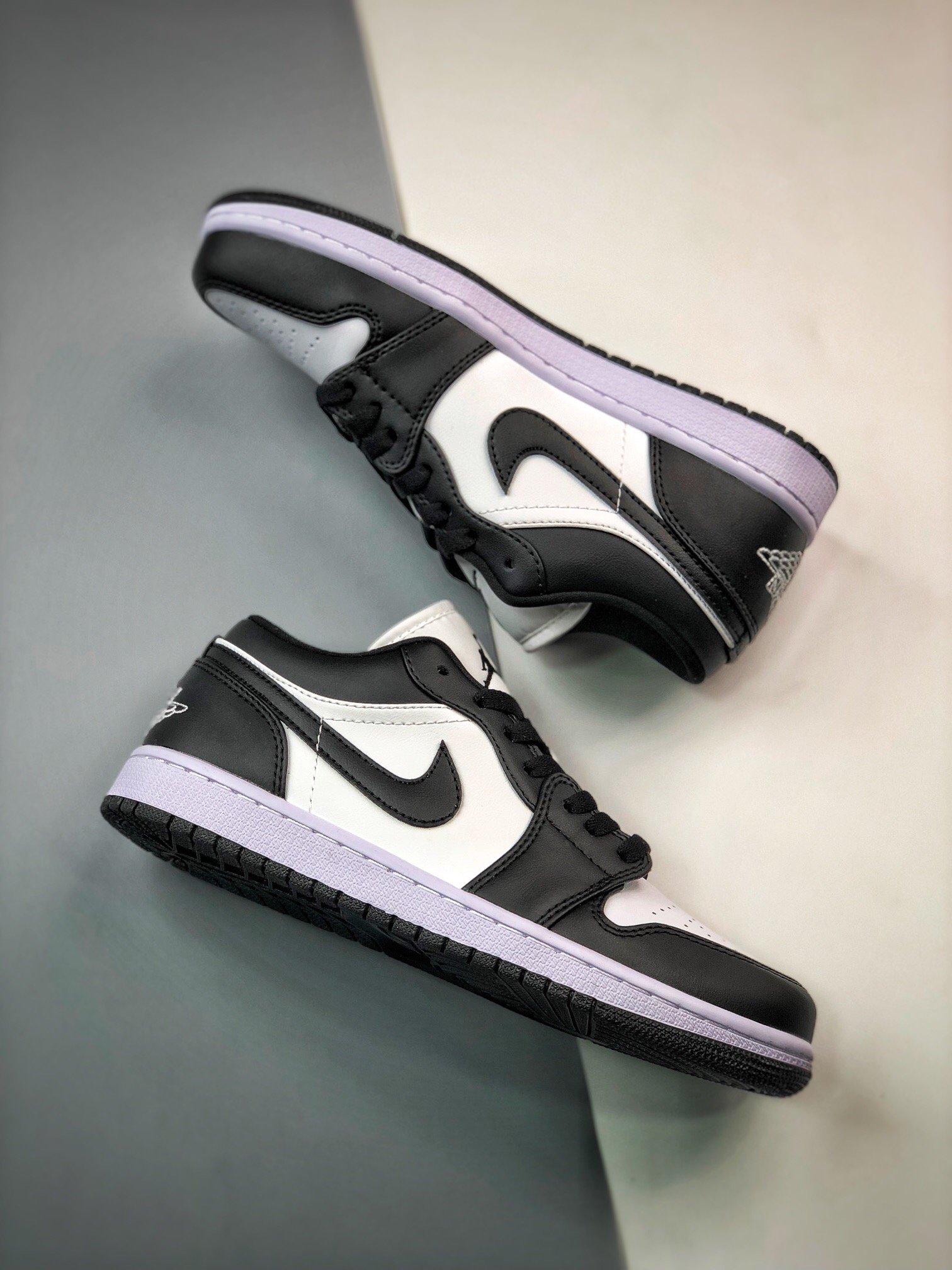 Giày Nike Wmns Air Jordan 1 Low ‘Panda’ DC0774 101