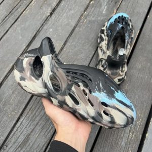 Giày adidas Yeezy Foam Runner 'MX Cinder' ID4126